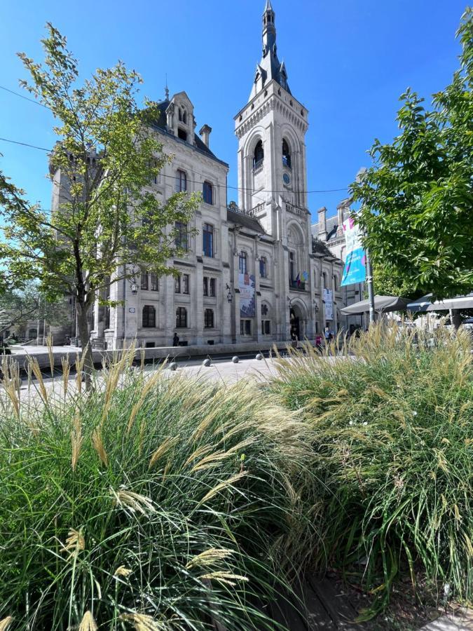 Charmante Maison Proche Hotel De Ville Angouleme Luaran gambar